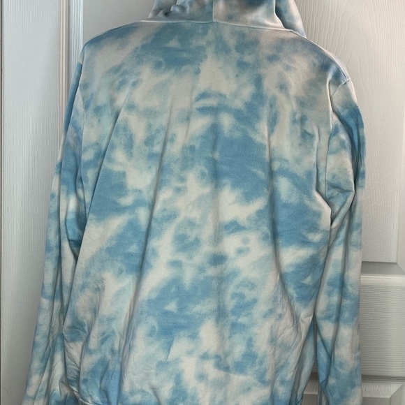 Women's Blue Tie-Dye Hoodie and Shorts Set, 2X - Picture 5 of 14